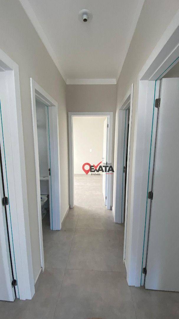 Casa à venda com 3 quartos, 65m² - Foto 4