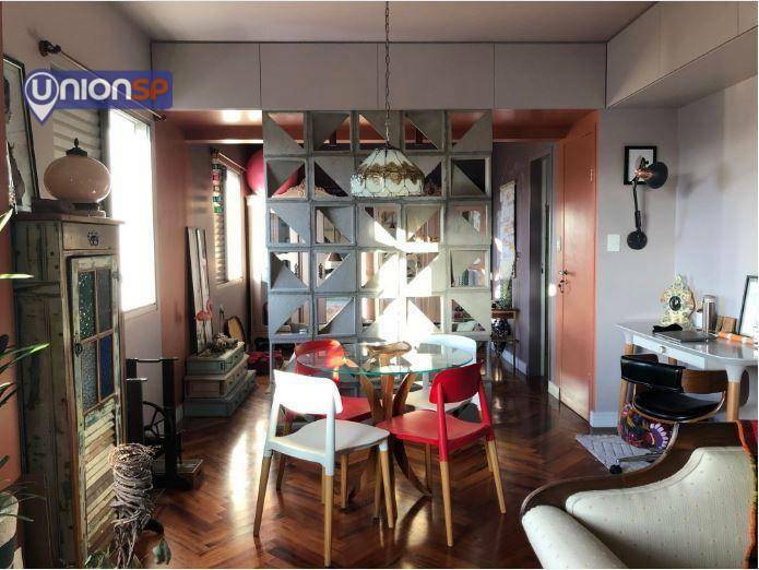 Apartamento à venda com 2 quartos, 61m² - Foto 1