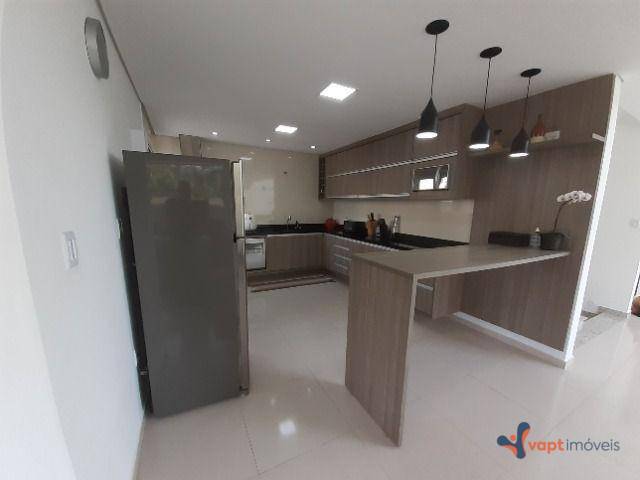 Sobrado à venda com 3 quartos, 290m² - Foto 3