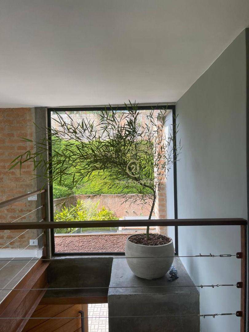 Casa de Condomínio à venda com 4 quartos, 296m² - Foto 9