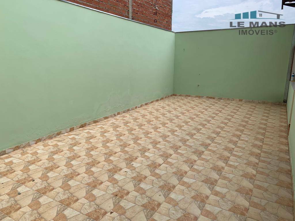 Casa à venda com 3 quartos, 211m² - Foto 10