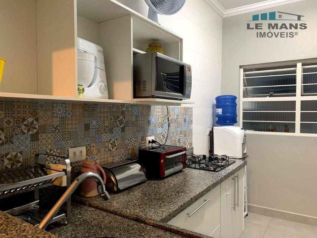 Casa à venda com 4 quartos, 230m² - Foto 7