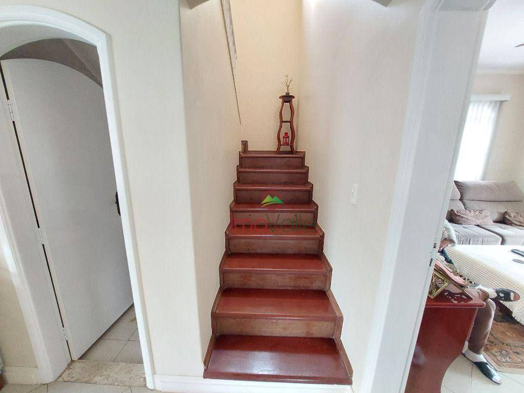 Casa de Condomínio à venda com 3 quartos, 243m² - Foto 24