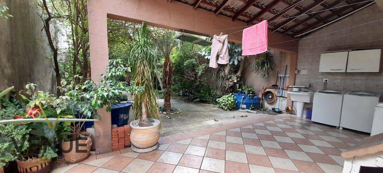 Sobrado à venda com 4 quartos, 357m² - Foto 24