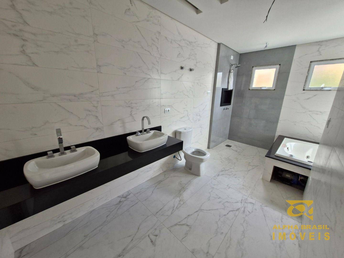 Casa à venda com 4 quartos, 371m² - Foto 17