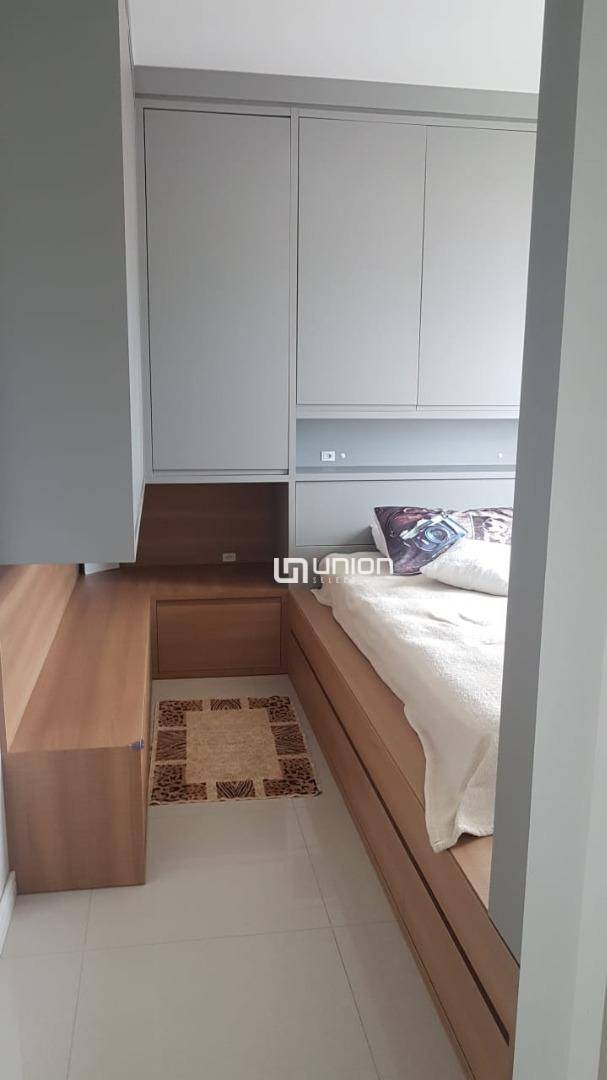 Apartamento à venda com 2 quartos, 72m² - Foto 8