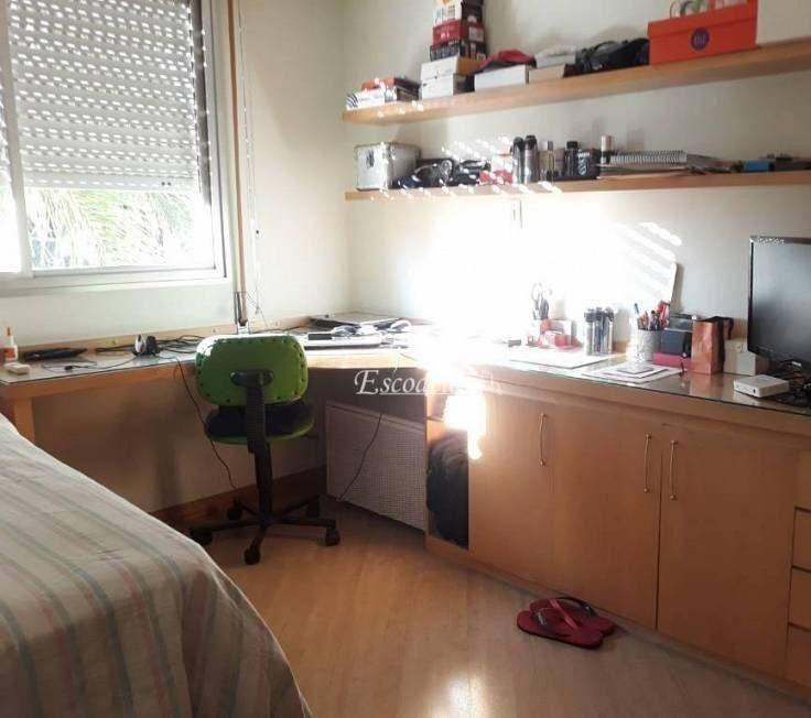 Apartamento à venda com 3 quartos, 136m² - Foto 13