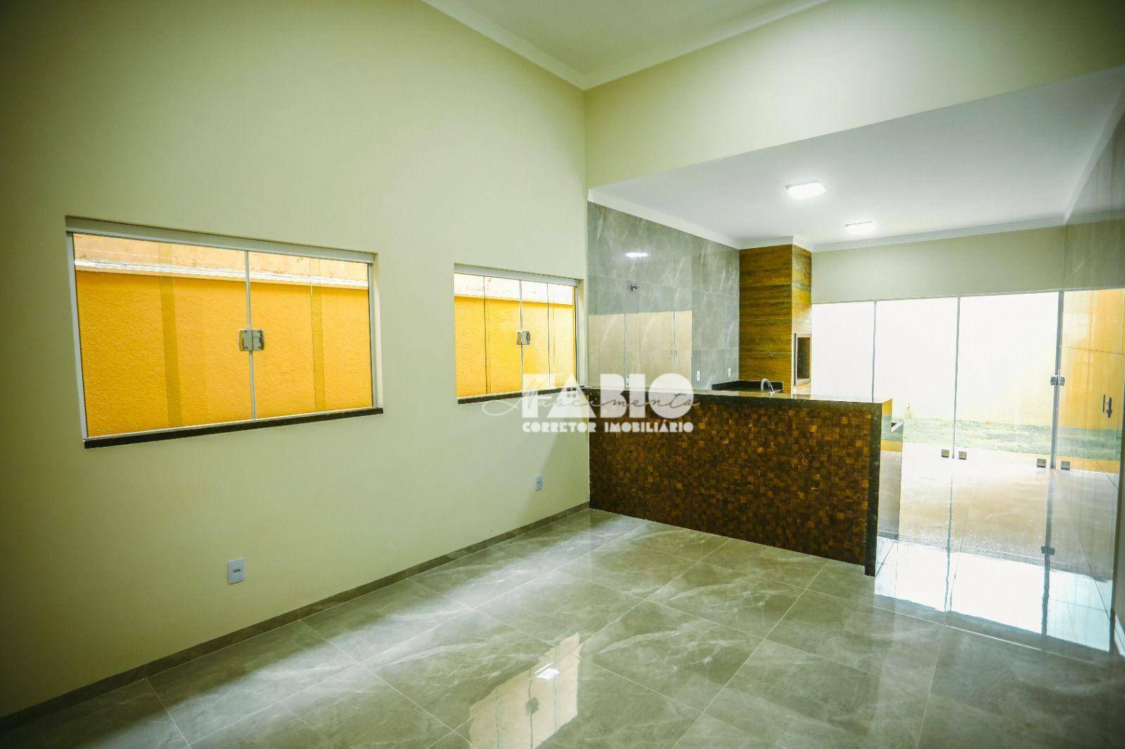 Casa à venda com 3 quartos, 109m² - Foto 3