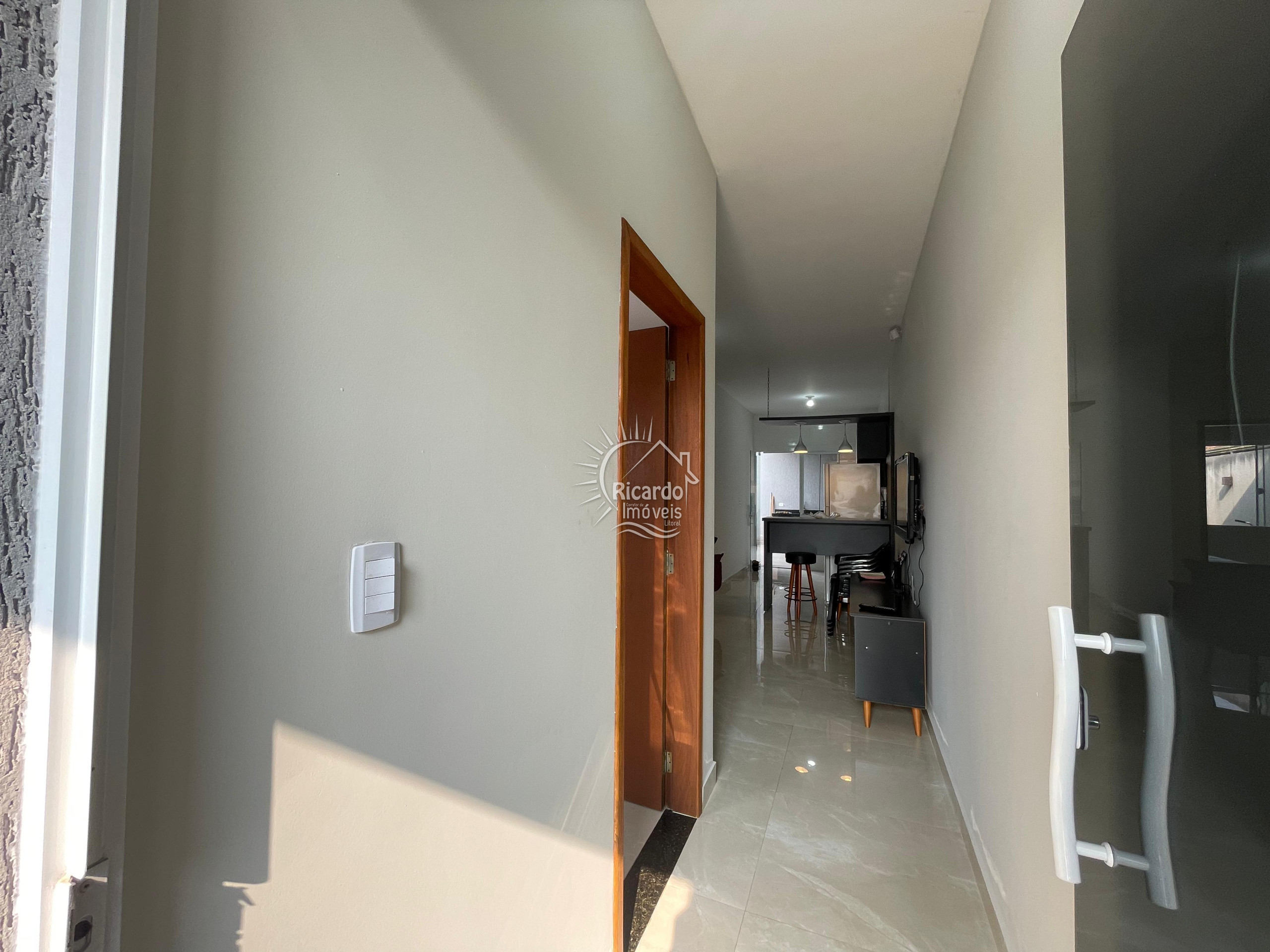 Casa à venda com 2 quartos, 69m² - Foto 5