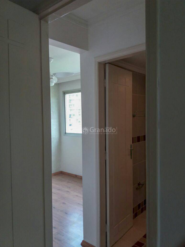 Apartamento à venda com 2 quartos, 60m² - Foto 8