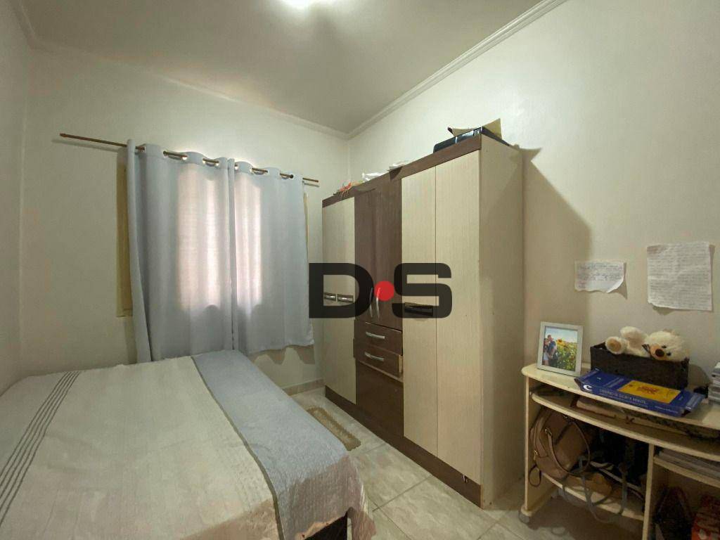 Casa à venda com 4 quartos, 212m² - Foto 6