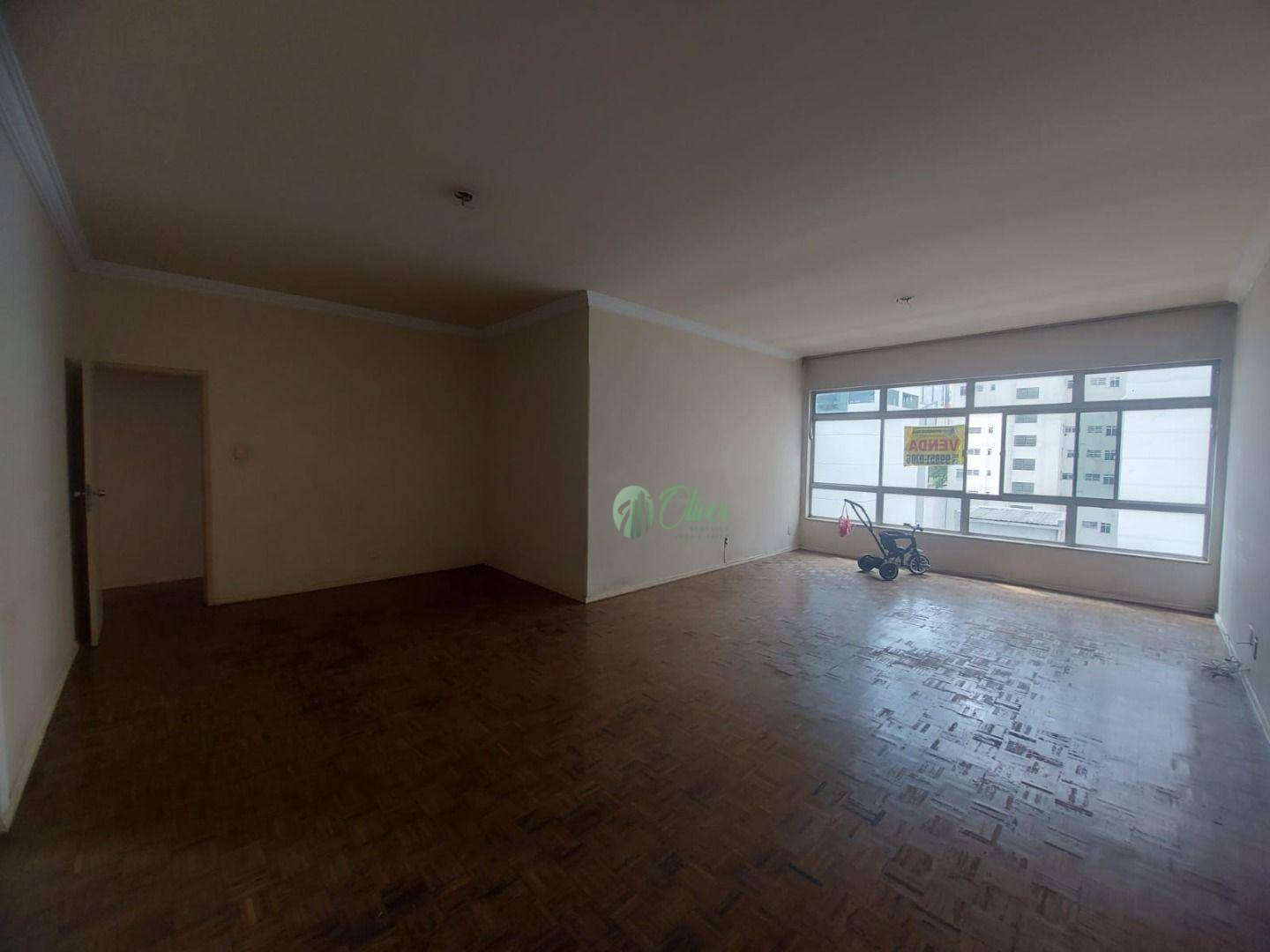 Apartamento à venda com 4 quartos, 215m² - Foto 2