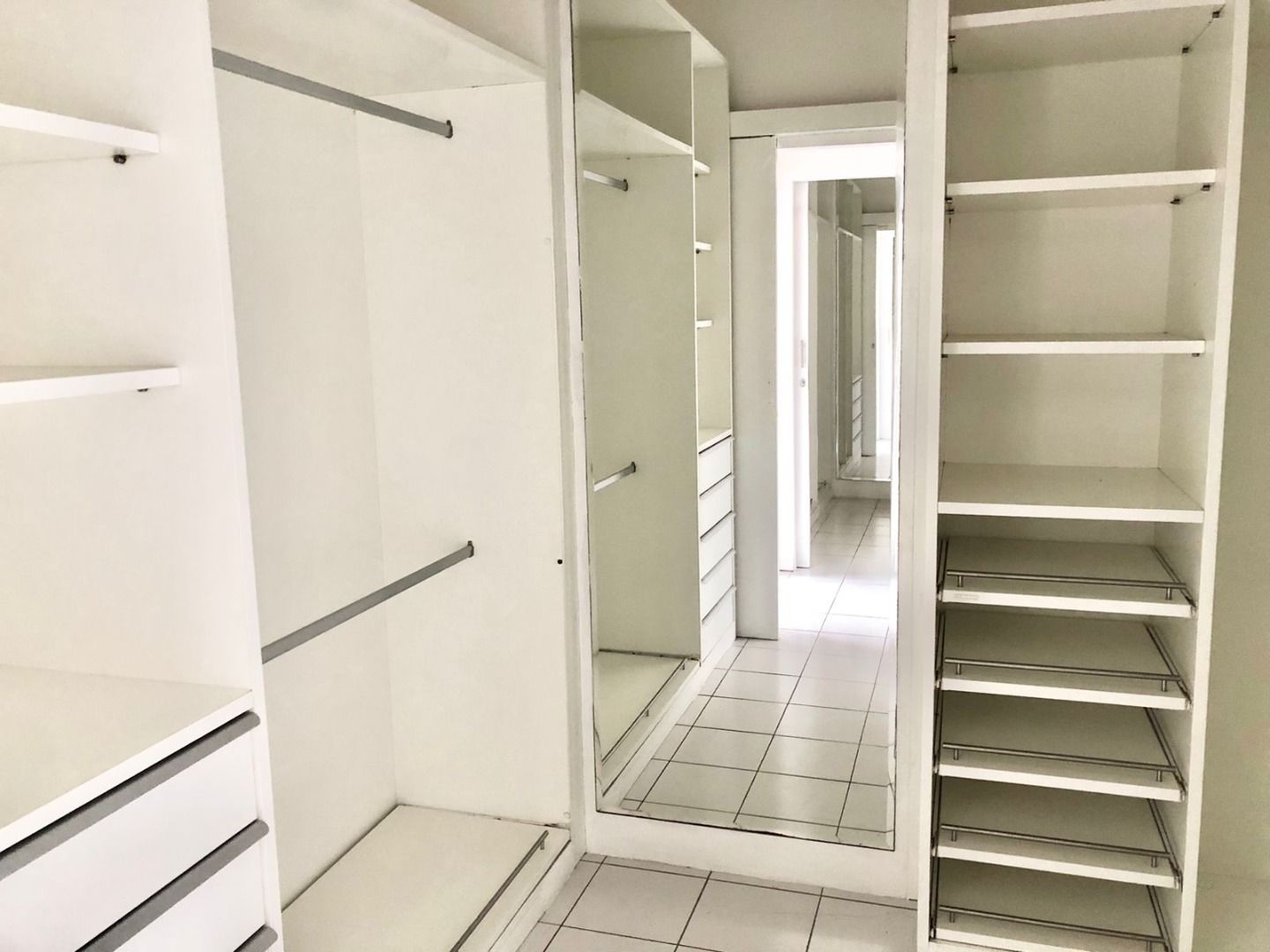 Apartamento à venda com 4 quartos, 395m² - Foto 19