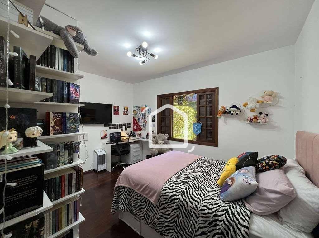 Casa de Condomínio à venda com 4 quartos, 350m² - Foto 30