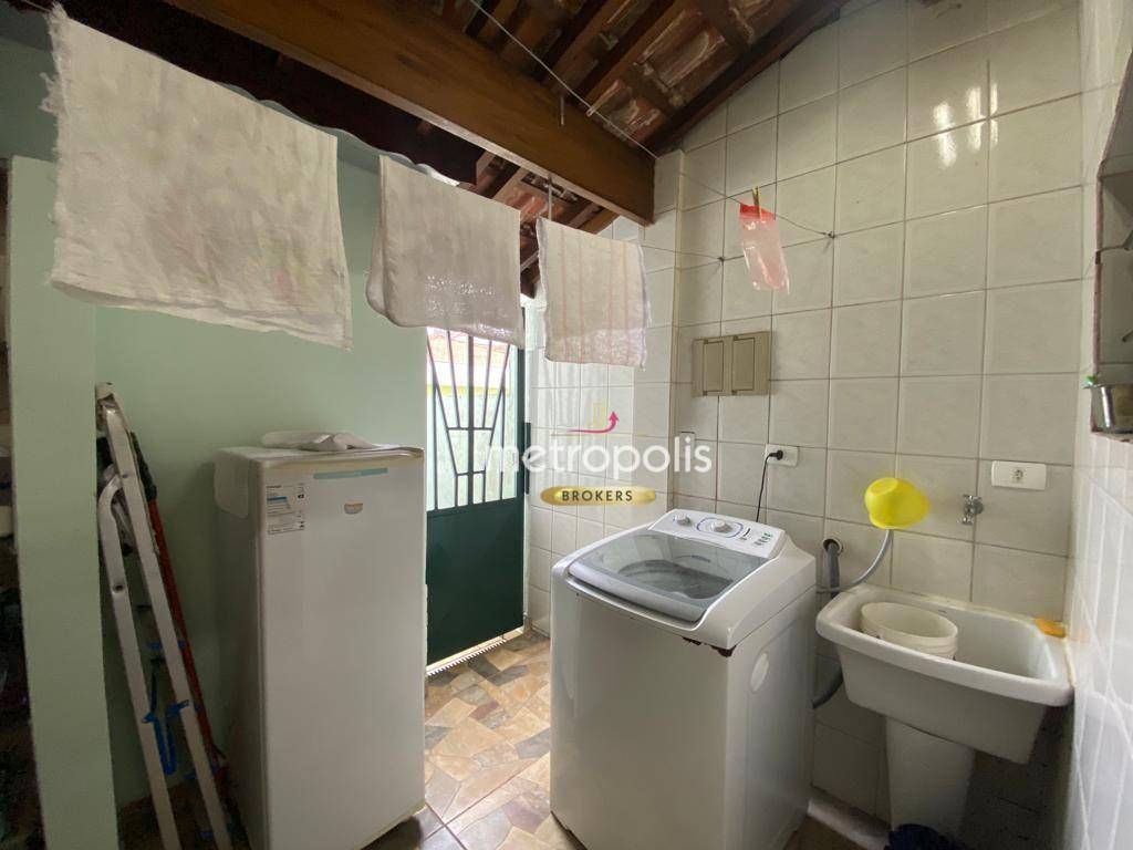 Casa à venda com 3 quartos, 250m² - Foto 22