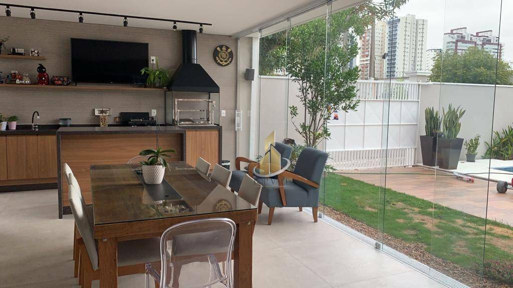 Sobrado à venda com 5 quartos, 327m² - Foto 2