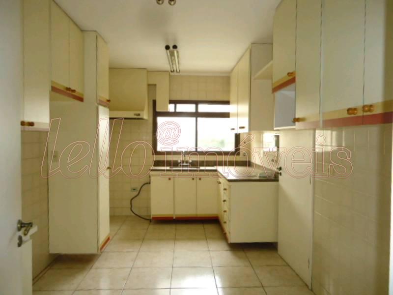 Apartamento para alugar com 2 quartos, 242m² - Foto 13