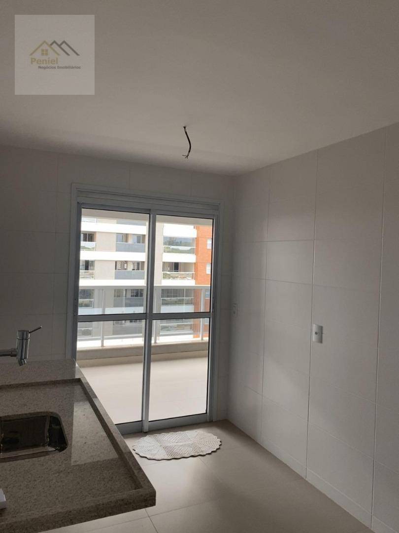 Apartamento à venda com 3 quartos, 131m² - Foto 3