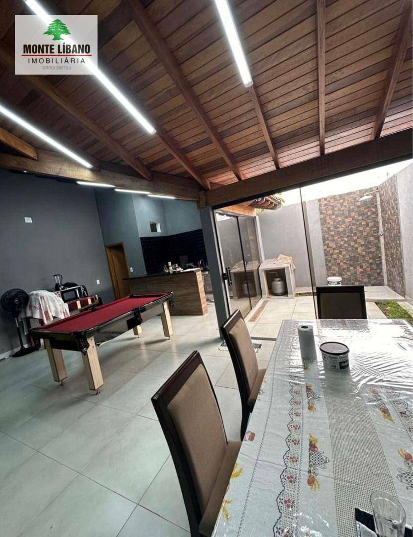 Casa à venda com 2 quartos, 1m² - Foto 1