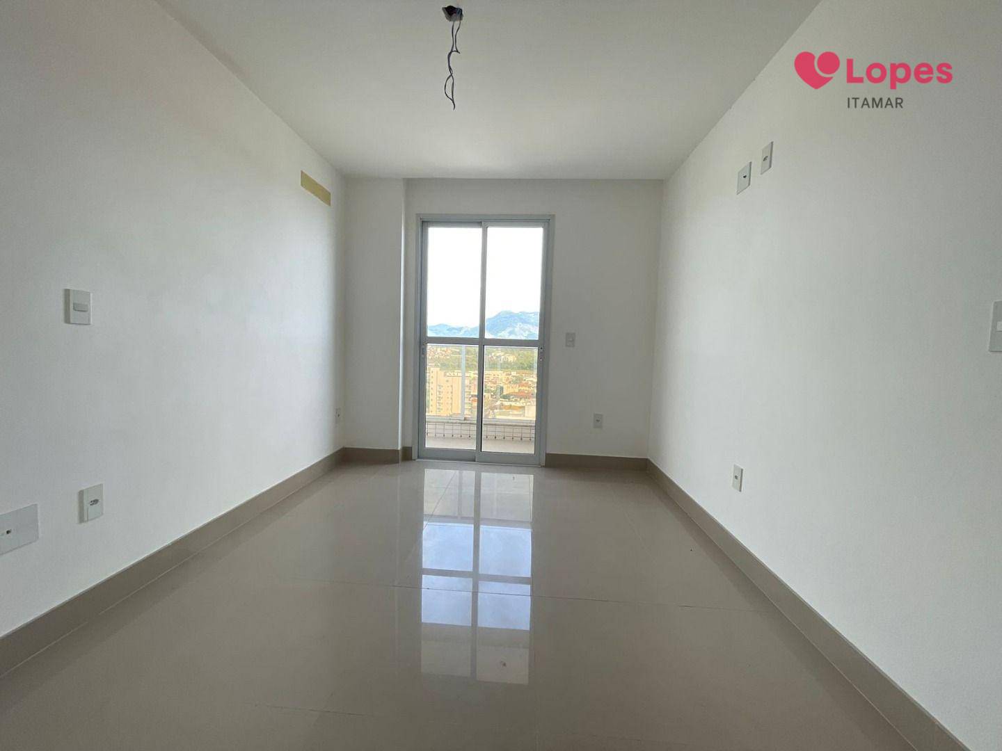 Apartamento à venda com 2 quartos, 70m² - Foto 9