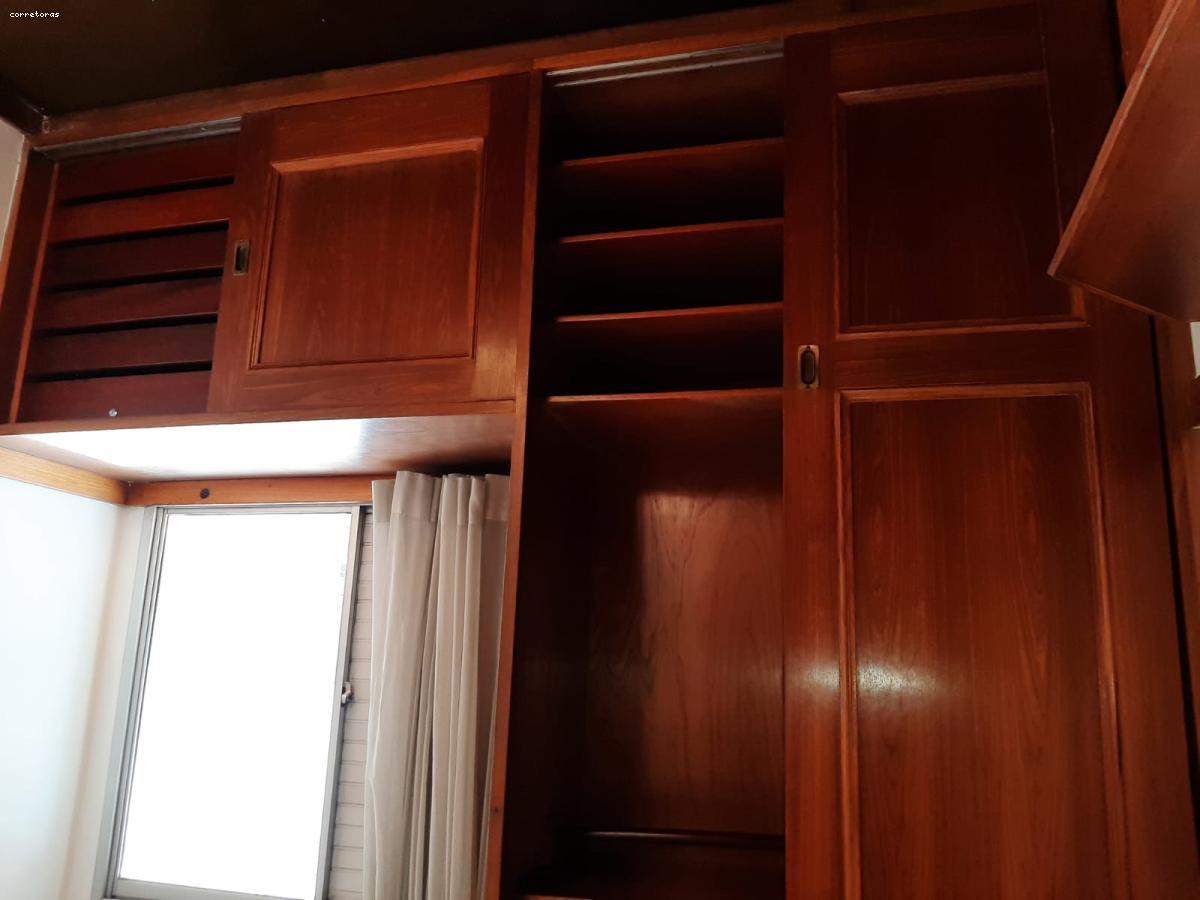 Apartamento para alugar com 3 quartos, 79m² - Foto 14