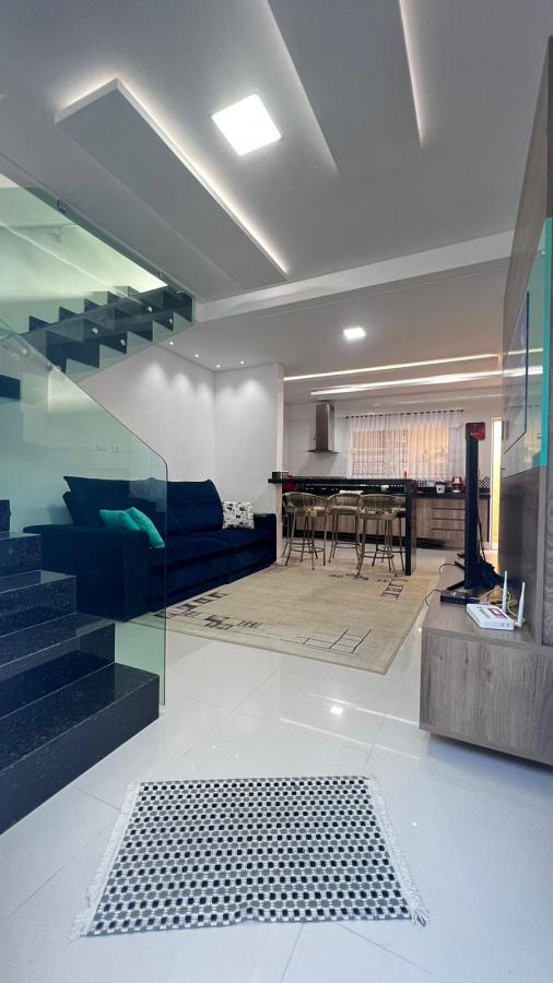 Casa à venda com 3 quartos, 84m² - Foto 2