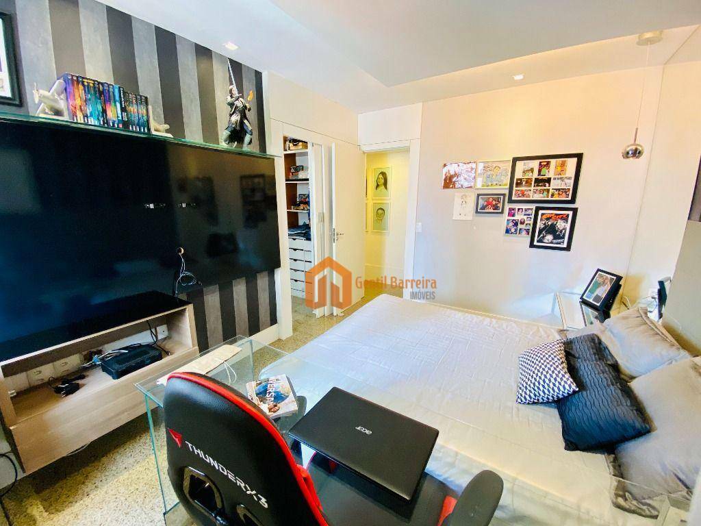 Apartamento à venda com 4 quartos, 241m² - Foto 25