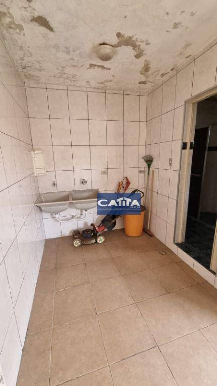 Casa à venda com 2 quartos, 230m² - Foto 17