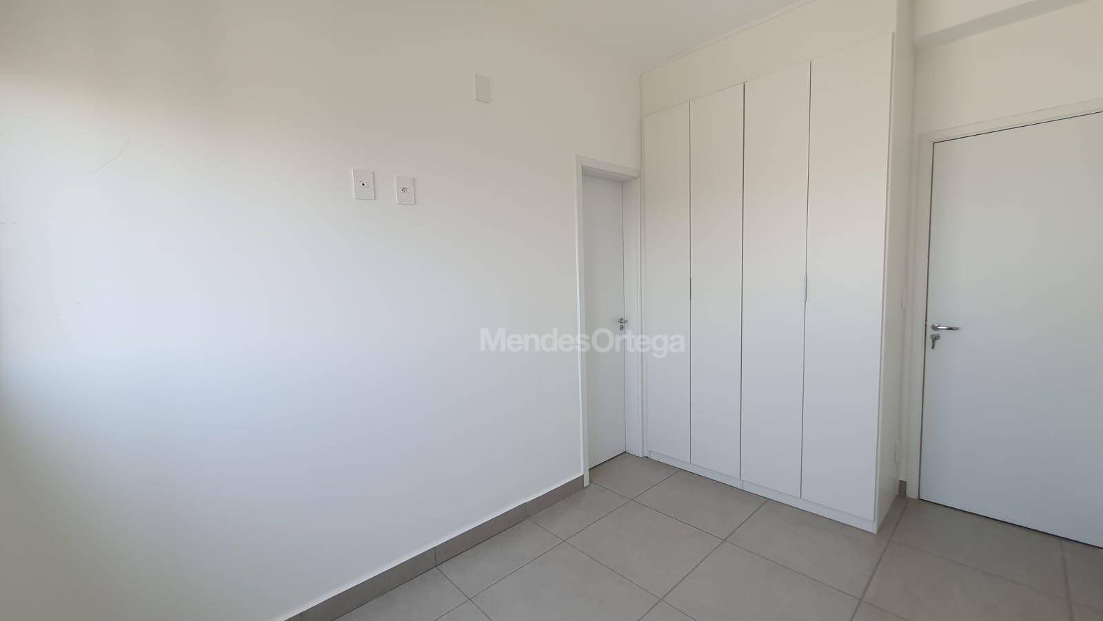 Apartamento para alugar com 3 quartos, 125m² - Foto 12