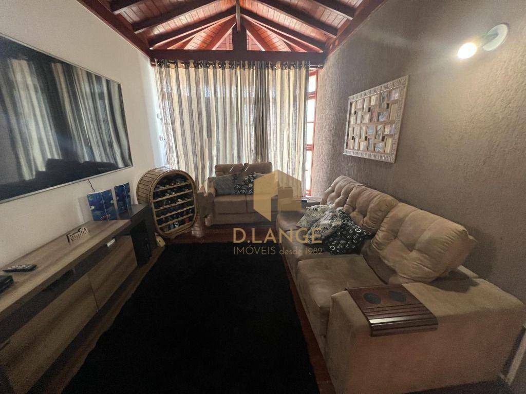 Casa à venda com 3 quartos, 234m² - Foto 10