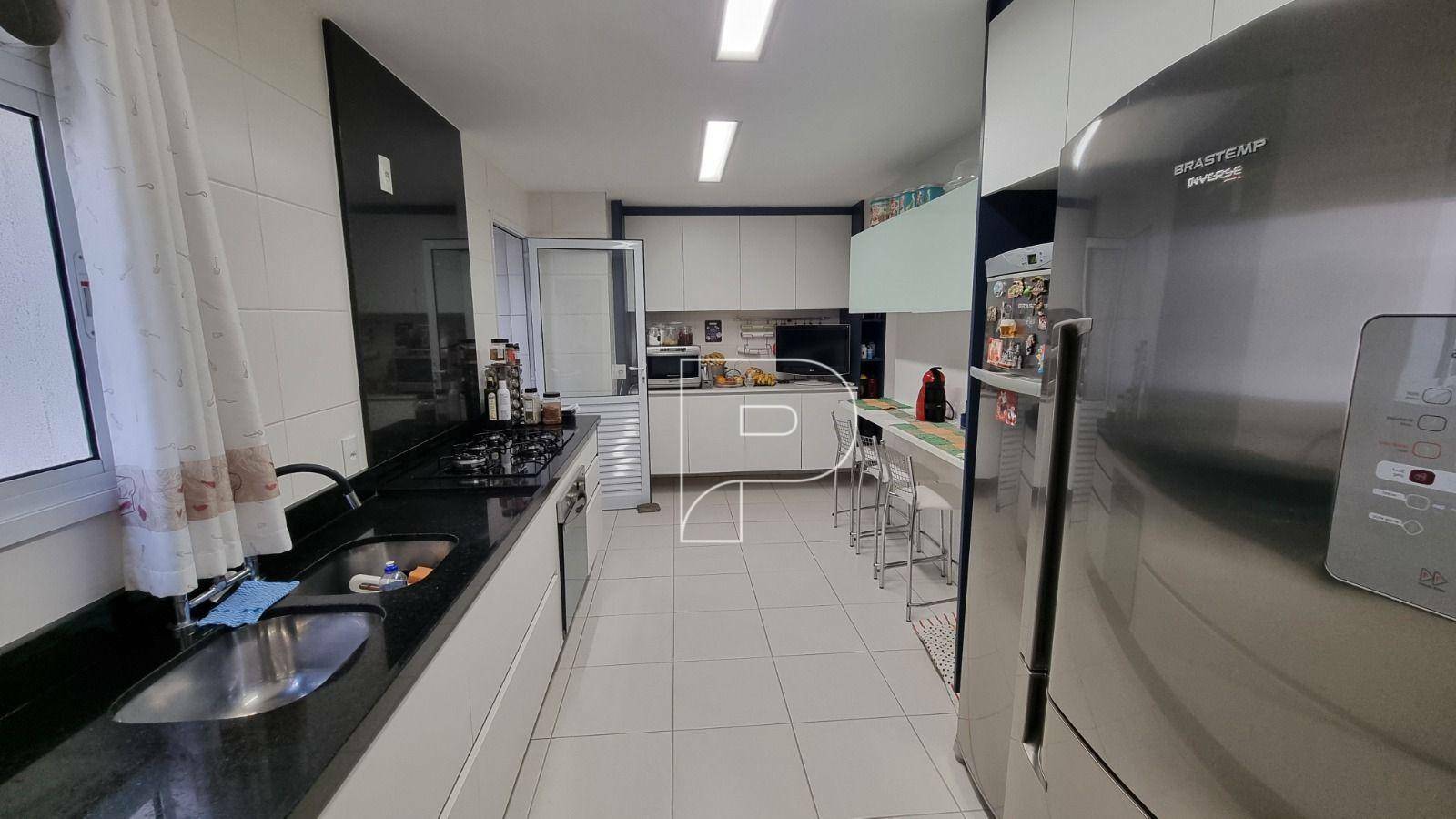 Apartamento à venda com 3 quartos, 194m² - Foto 23