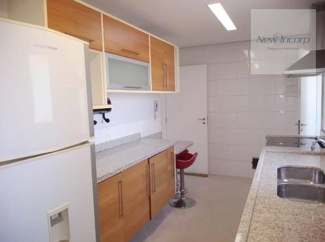 Apartamento à venda e aluguel com 3 quartos, 176m² - Foto 8