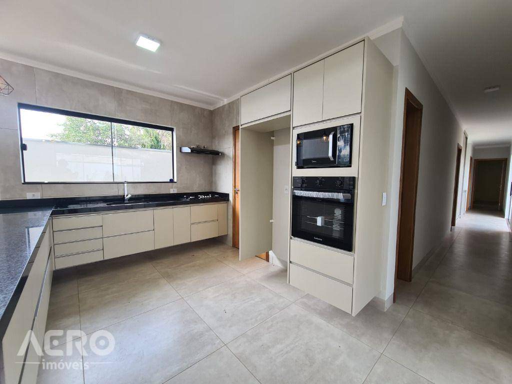 Casa de Condomínio à venda com 3 quartos, 225m² - Foto 17