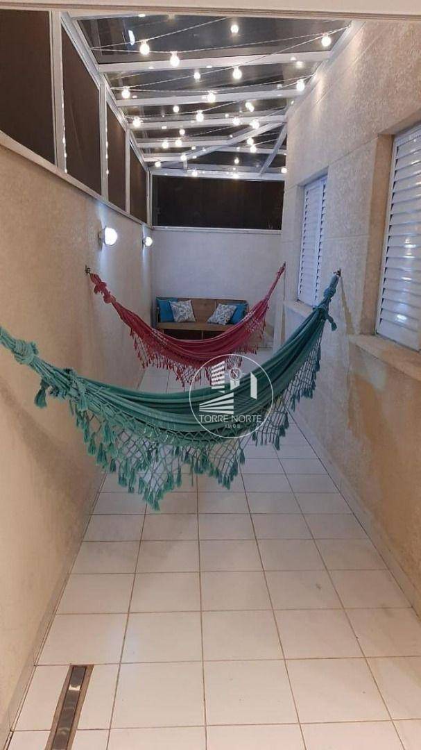 Apartamento à venda com 3 quartos, 67m² - Foto 1