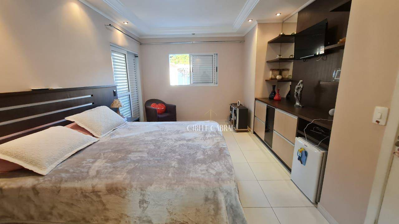 Casa à venda com 3 quartos, 250m² - Foto 24