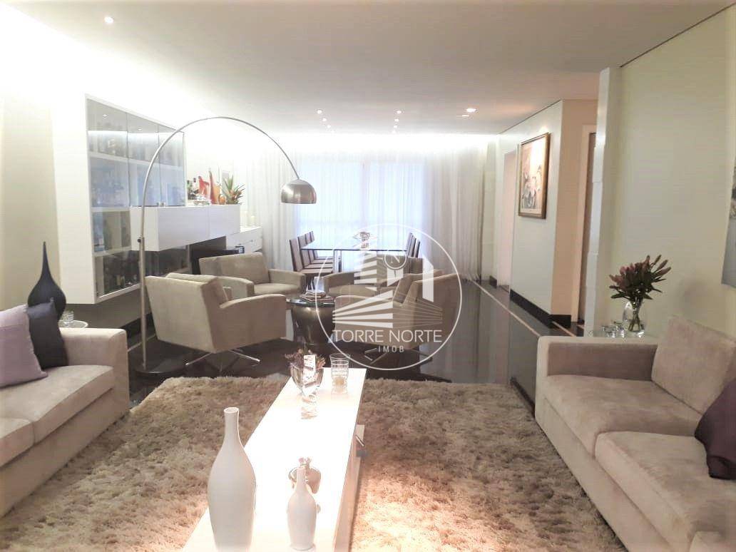 Apartamento à venda com 3 quartos, 250m² - Foto 1