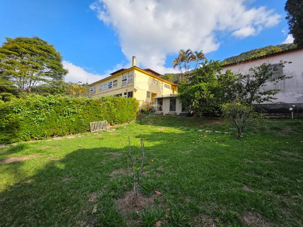 Casa à venda com 6 quartos, 375m² - Foto 47