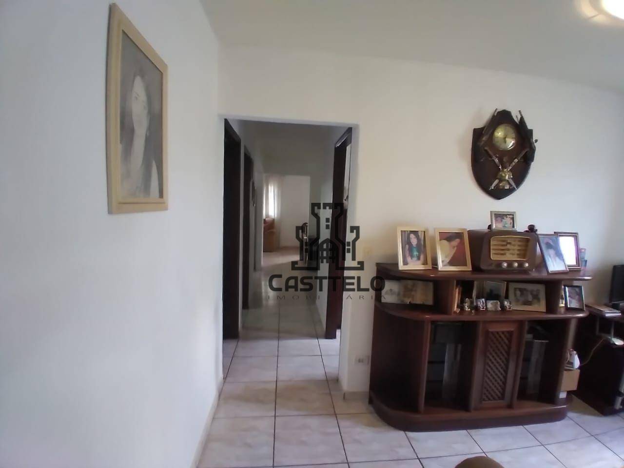 Casa à venda com 4 quartos, 180m² - Foto 10