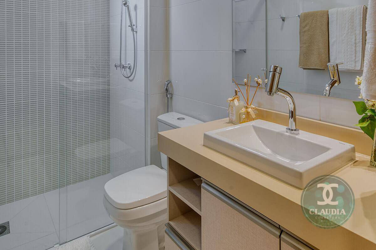 Apartamento à venda com 3 quartos, 170m² - Foto 4