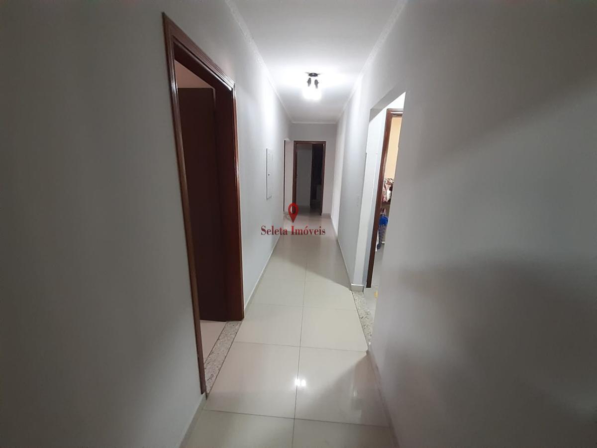 Casa à venda com 3 quartos, 530m² - Foto 14