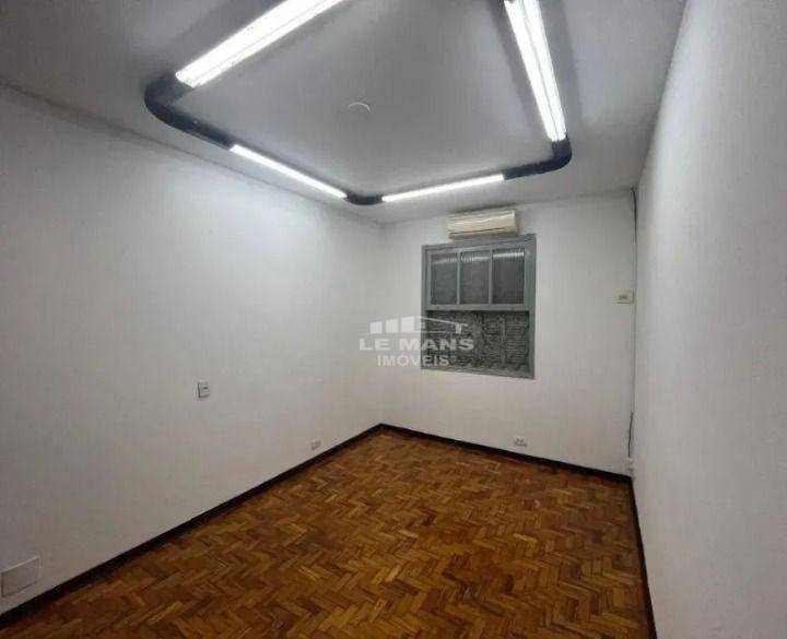 Casa para alugar com 3 quartos, 210m² - Foto 17