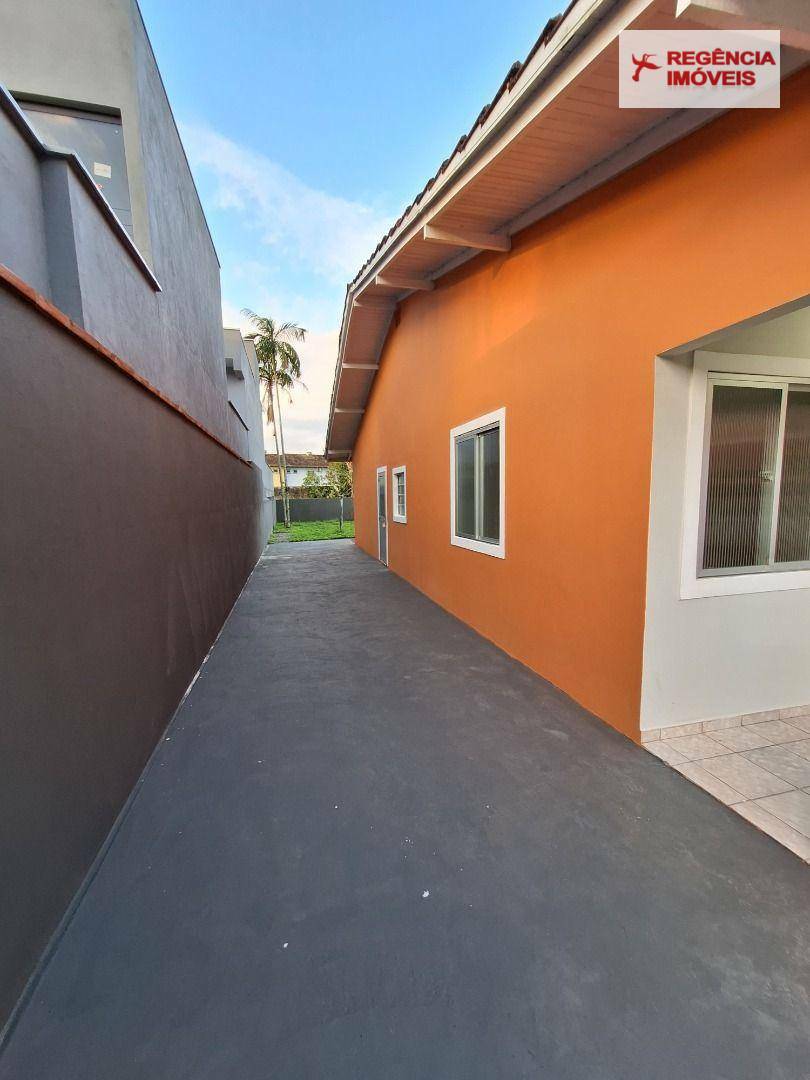 Casa à venda com 3 quartos, 100m² - Foto 21