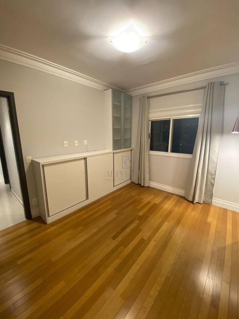 Apartamento à venda com 3 quartos, 139m² - Foto 9