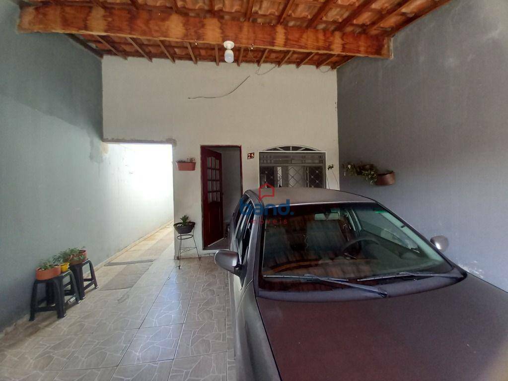 Casa à venda com 2 quartos, 61m² - Foto 2