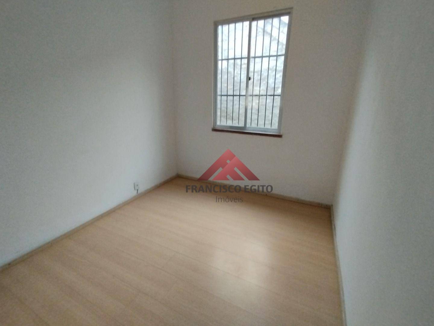 Casa à venda com 4 quartos, 120m² - Foto 7