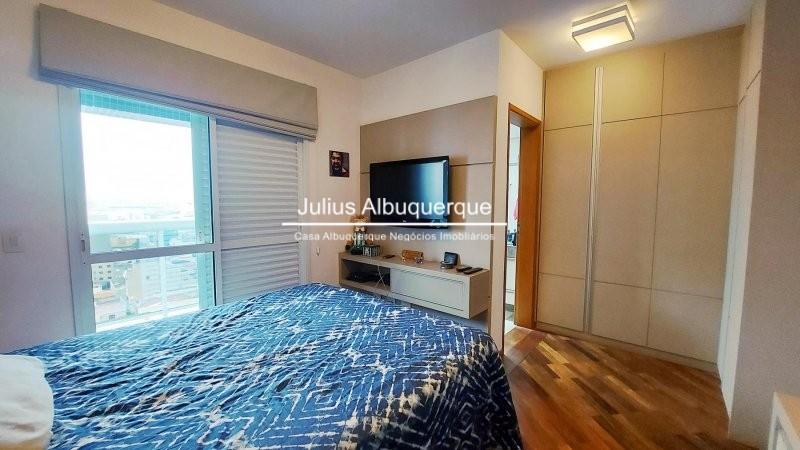 Apartamento à venda com 3 quartos, 253m² - Foto 12