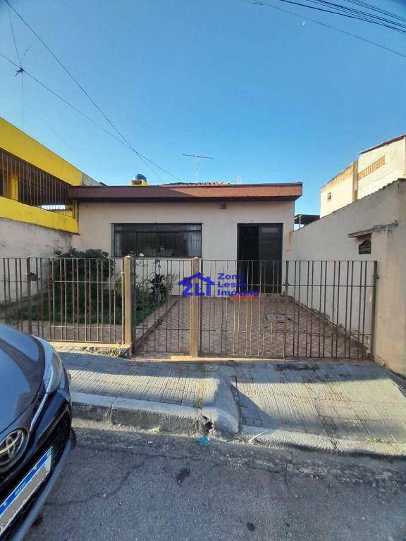 Sobrado à venda com 4 quartos, 130m² - Foto 1