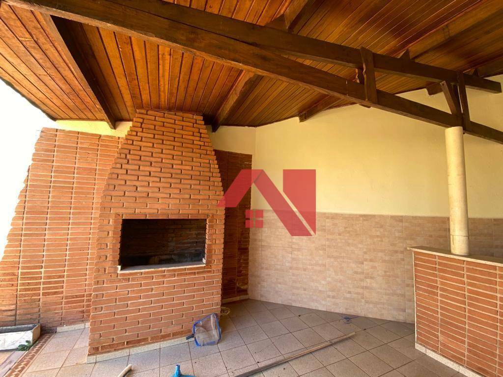 Casa à venda com 3 quartos, 277m² - Foto 5