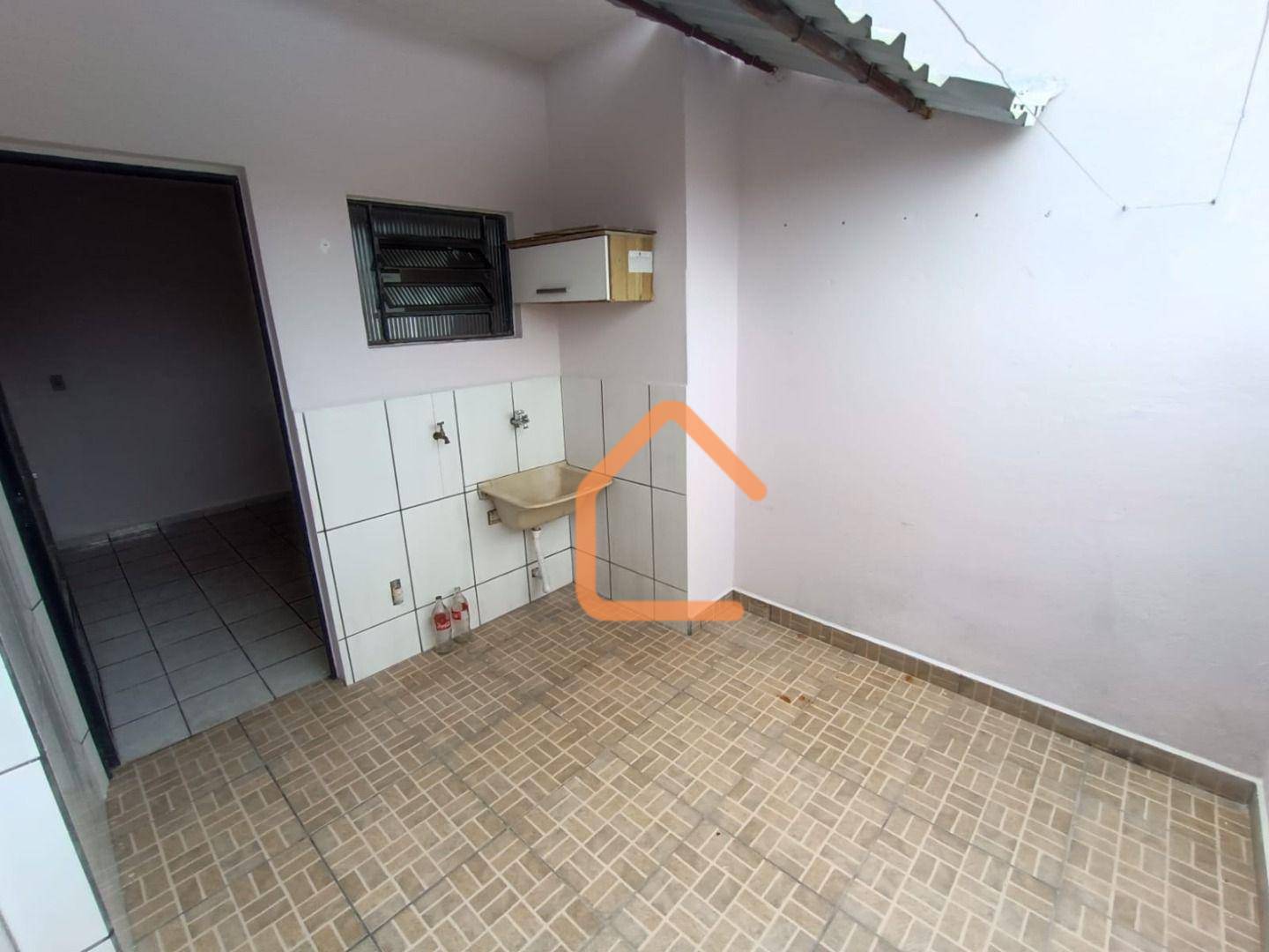 Casa para alugar com 3 quartos, 77m² - Foto 10