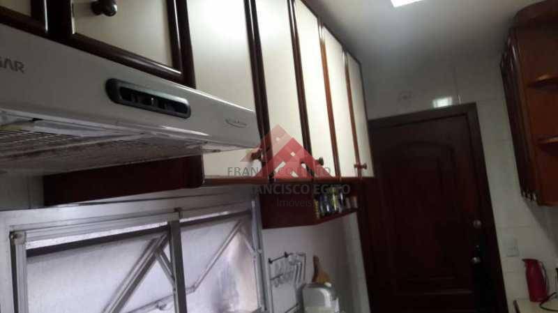 Apartamento à venda com 2 quartos, 90m² - Foto 19